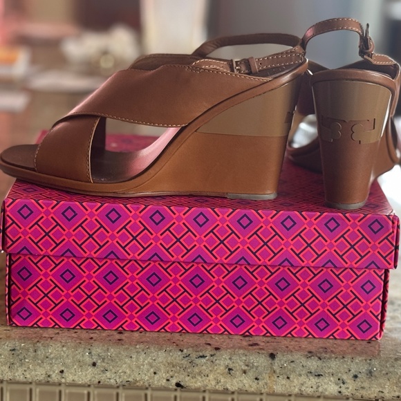 Tory Burch Gabrielle Wedge Sandal – Royal Tan, Size 11M - Picture 7 of 8